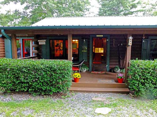 Cabin in RIverbend front porch