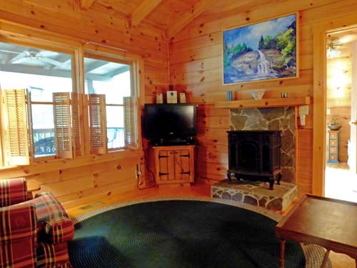 Gast Stove and FLat Screen TV